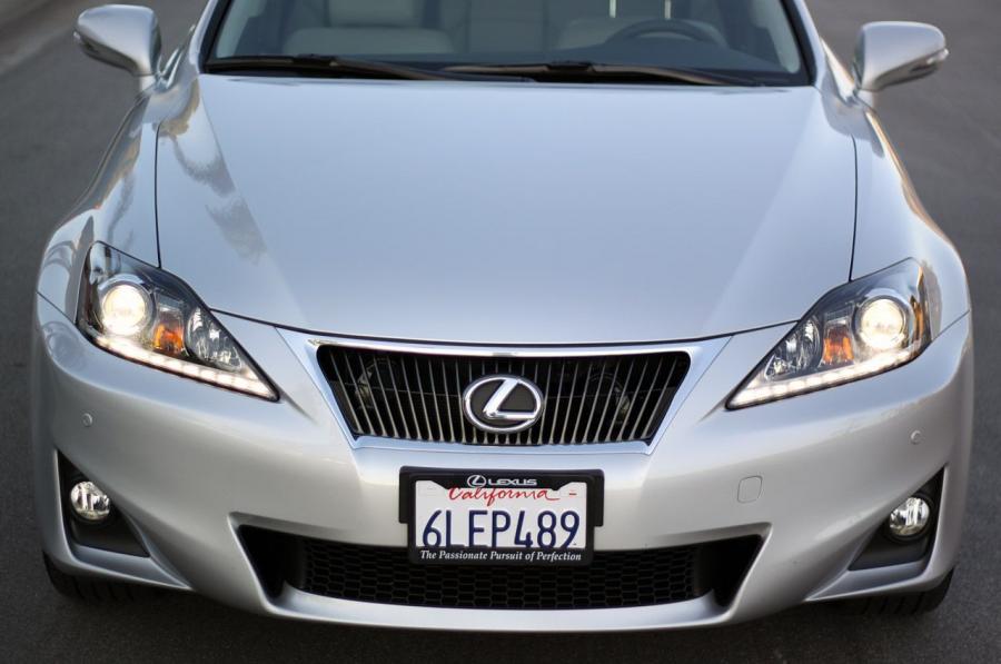  Lexus IS250 AWD 2011 года  (фото 3 из 43)